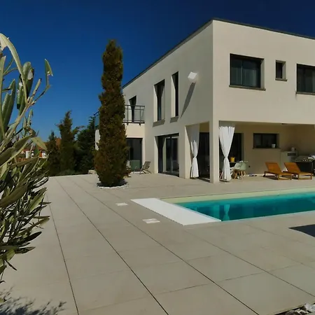 Les Reflets Du Architect-designed House Swimming Pool View Сasa de vacaciones *