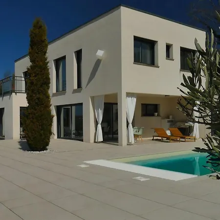 Сasa de vacaciones Les Reflets Du Architect-designed House Swimming Pool View Billieu